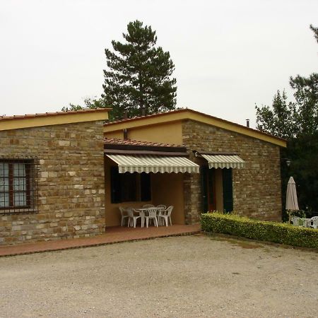 Appartamenti Avanella A 150 Mt Dalla Piscina 150 Mt From Swimming Pool Чертальдо Екстер'єр фото