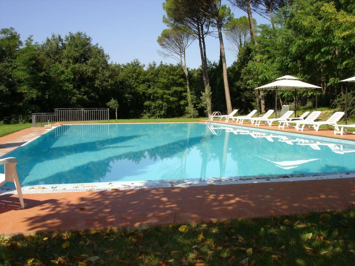 Appartamenti Avanella A 150 Mt Dalla Piscina 150 Mt From Swimming Pool Чертальдо Екстер'єр фото