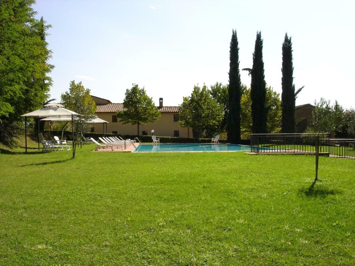 Appartamenti Avanella A 150 Mt Dalla Piscina 150 Mt From Swimming Pool Чертальдо Екстер'єр фото